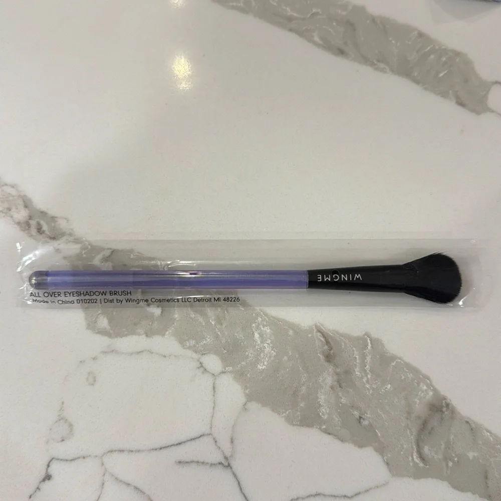 🌸5/$25🌸 Wingme eyeshadow brush